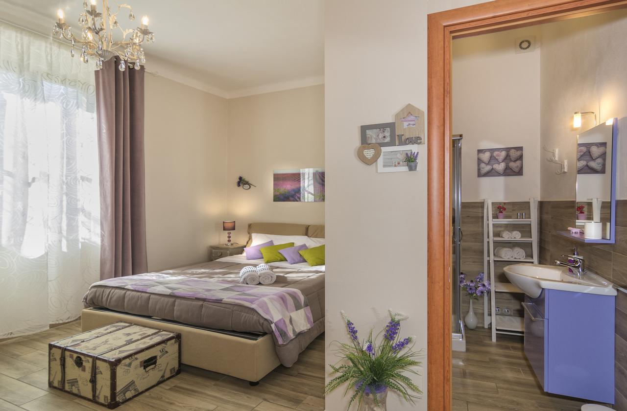 A Due Passi Dalla Torre Guest house