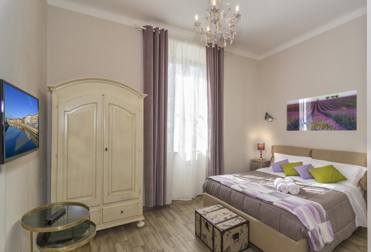 A Due Passi Dalla Torre Guest house