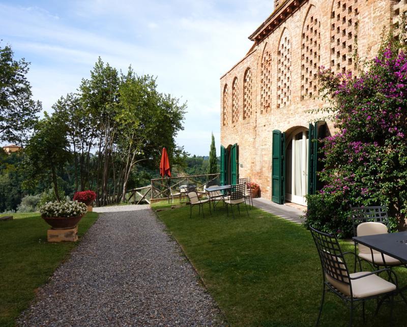 Granaio Borgo Di Colleoli Resort