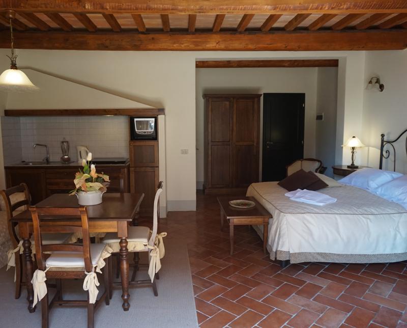 Granaio Borgo Di Colleoli Pisa