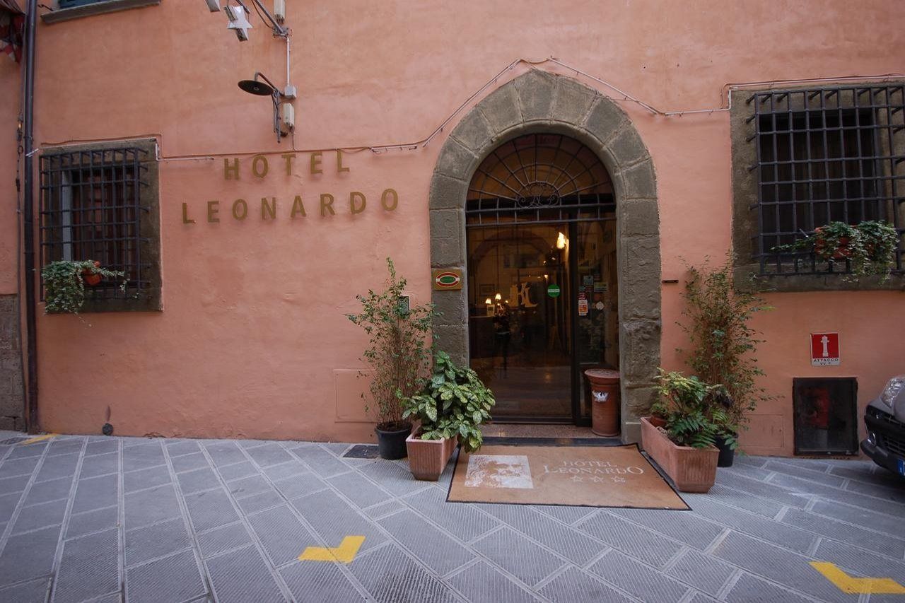 Leonardo 3*