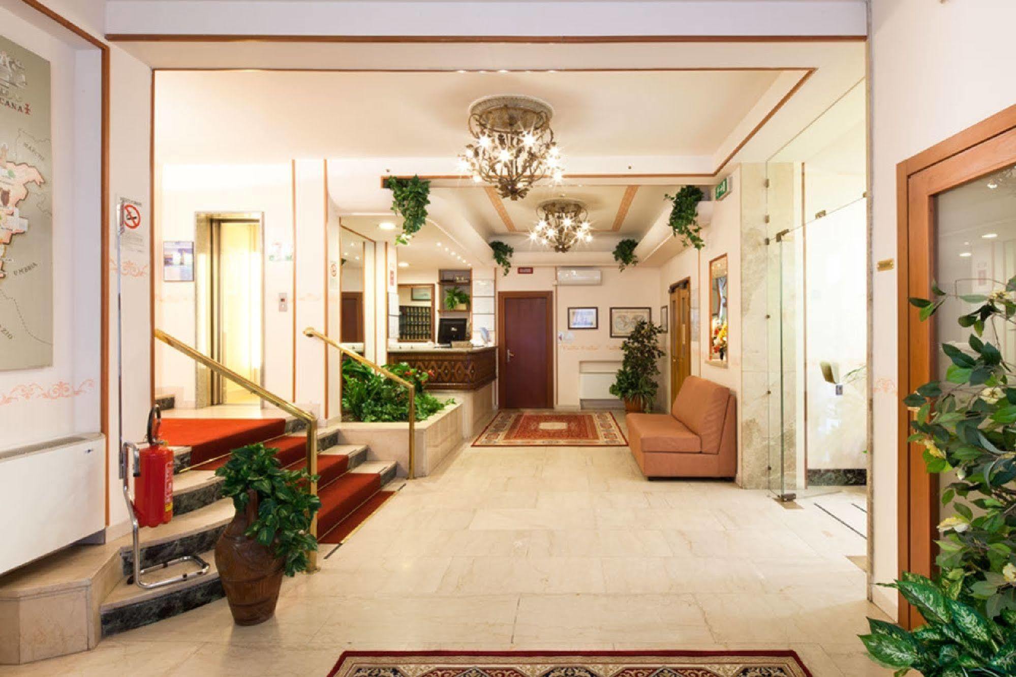 Terminus & Plaza Hotel 3*