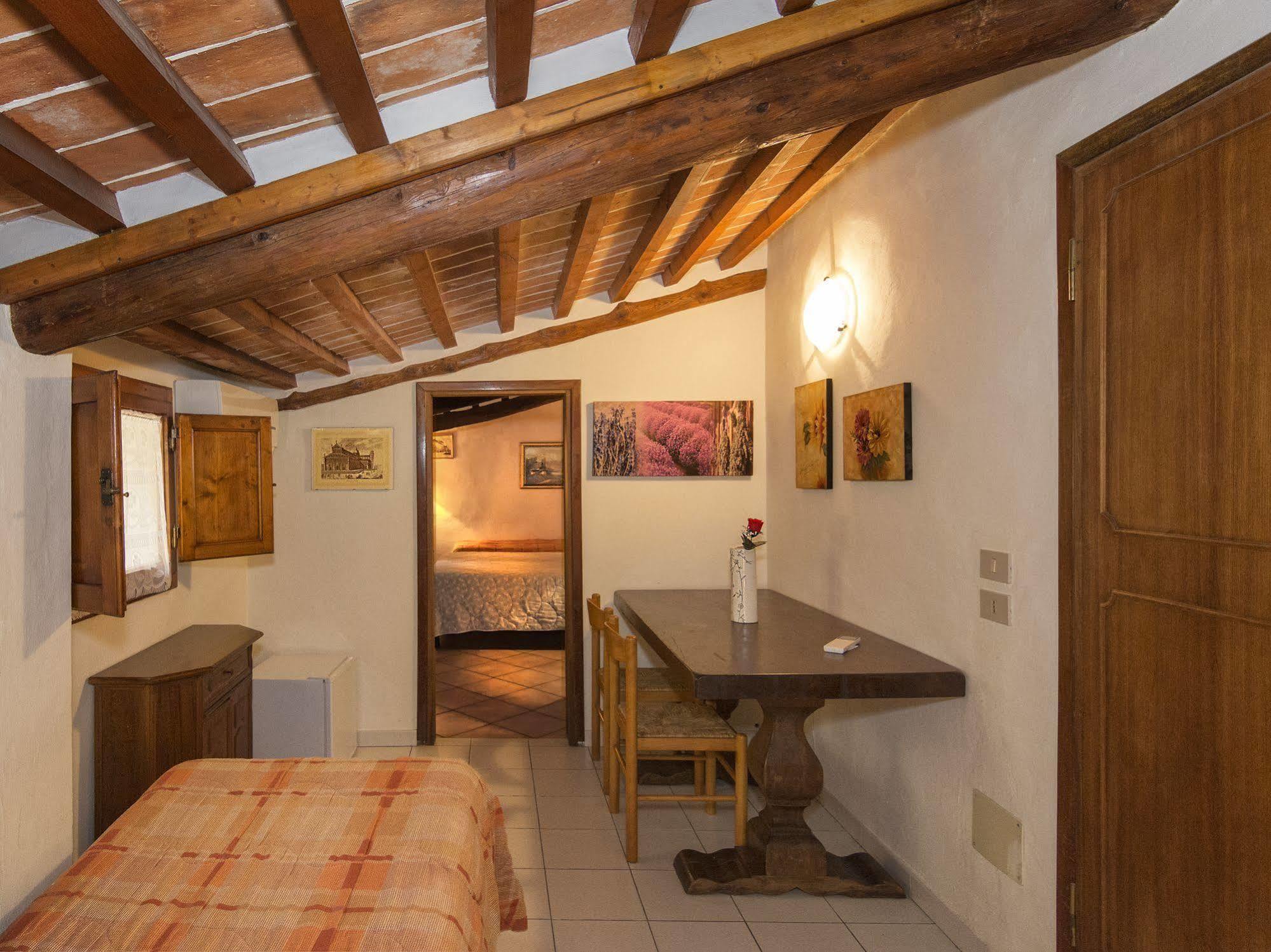 Due Borghi Bed & Breakfast 3*