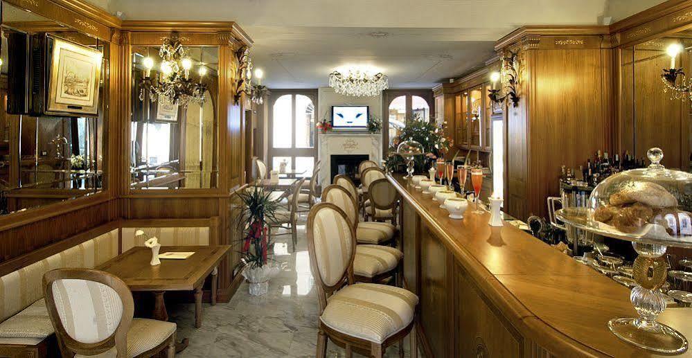 Relais Dei Fiori Dimora D'epoca 3*