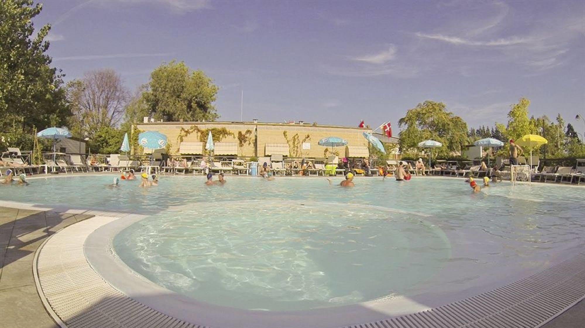 Campsite Village Torre Pendente Pisa