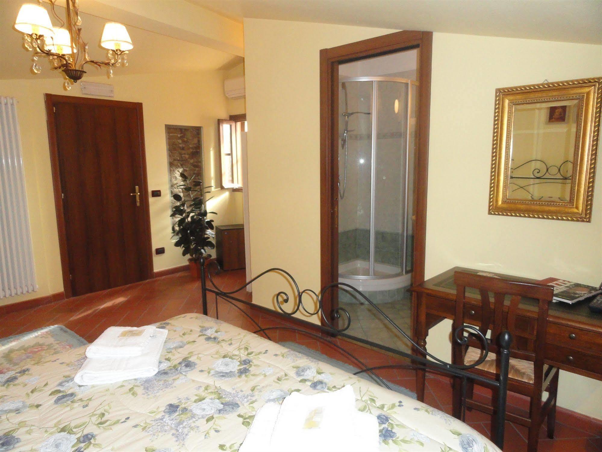 Bed & Breakfast Window To The Tower 3*