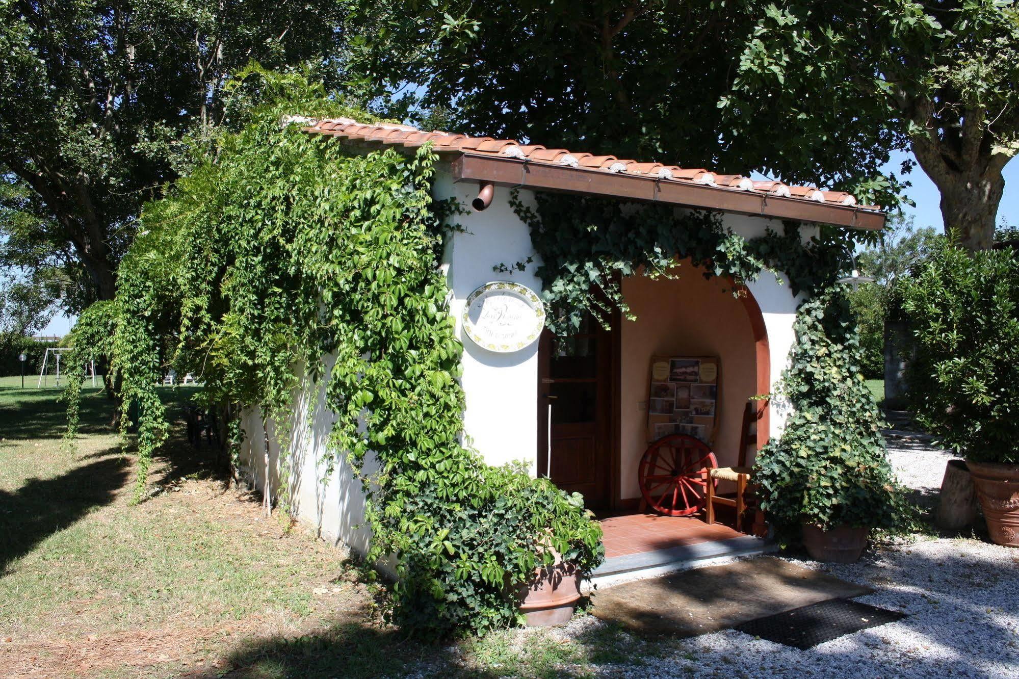 Agriturismo La Pisana Farm stay