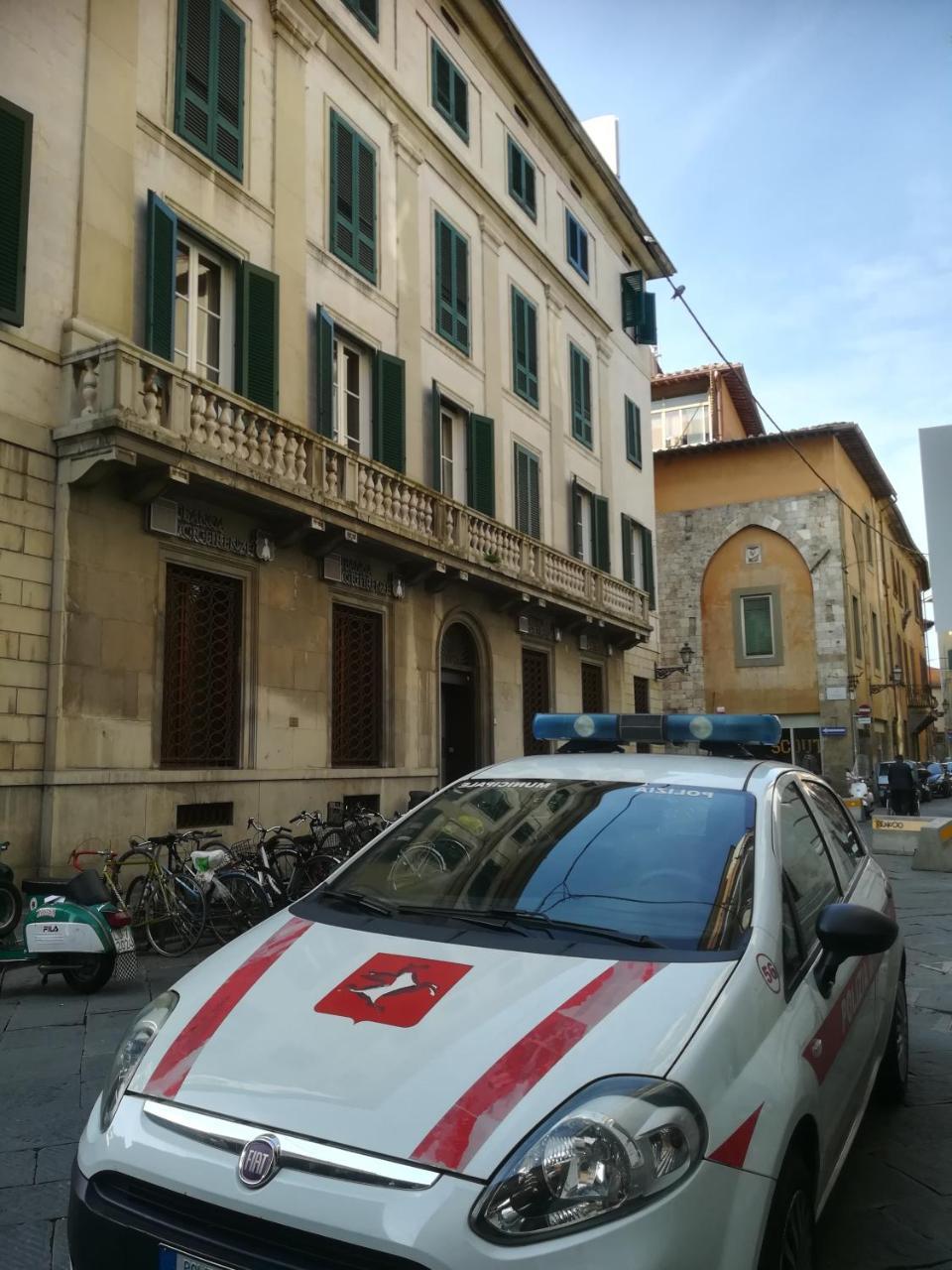 Acomodação com café da manhã  Le Logge Pisa
