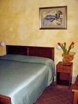 Santa Croce In Fossabanda Hotel