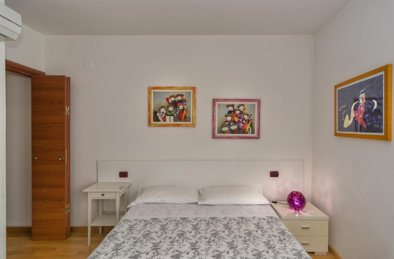 Velez Apartment Pisa