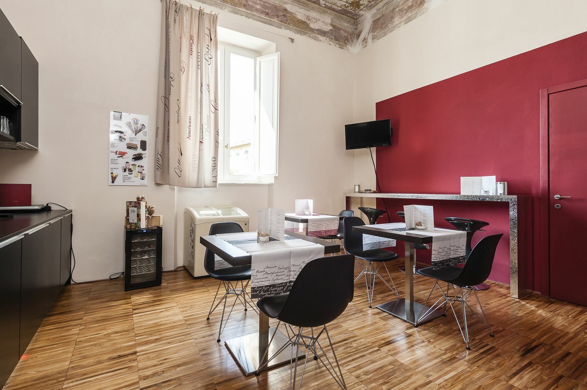 Rosso Di Sera Tuscany - Adults Only