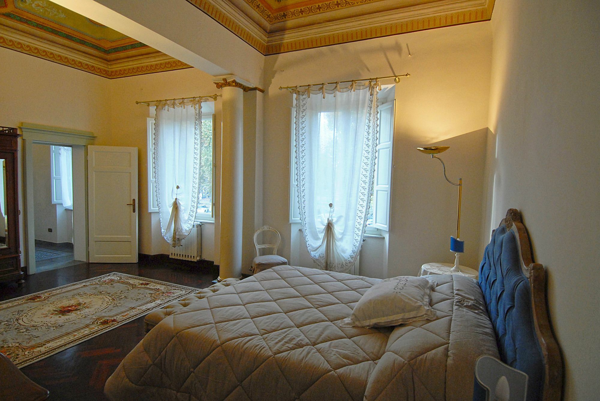 Ester Bed & Breakfast *