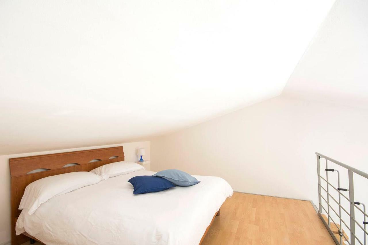 Altido Spacious Apt For 4 In Residential Area With Free Parking Apartment