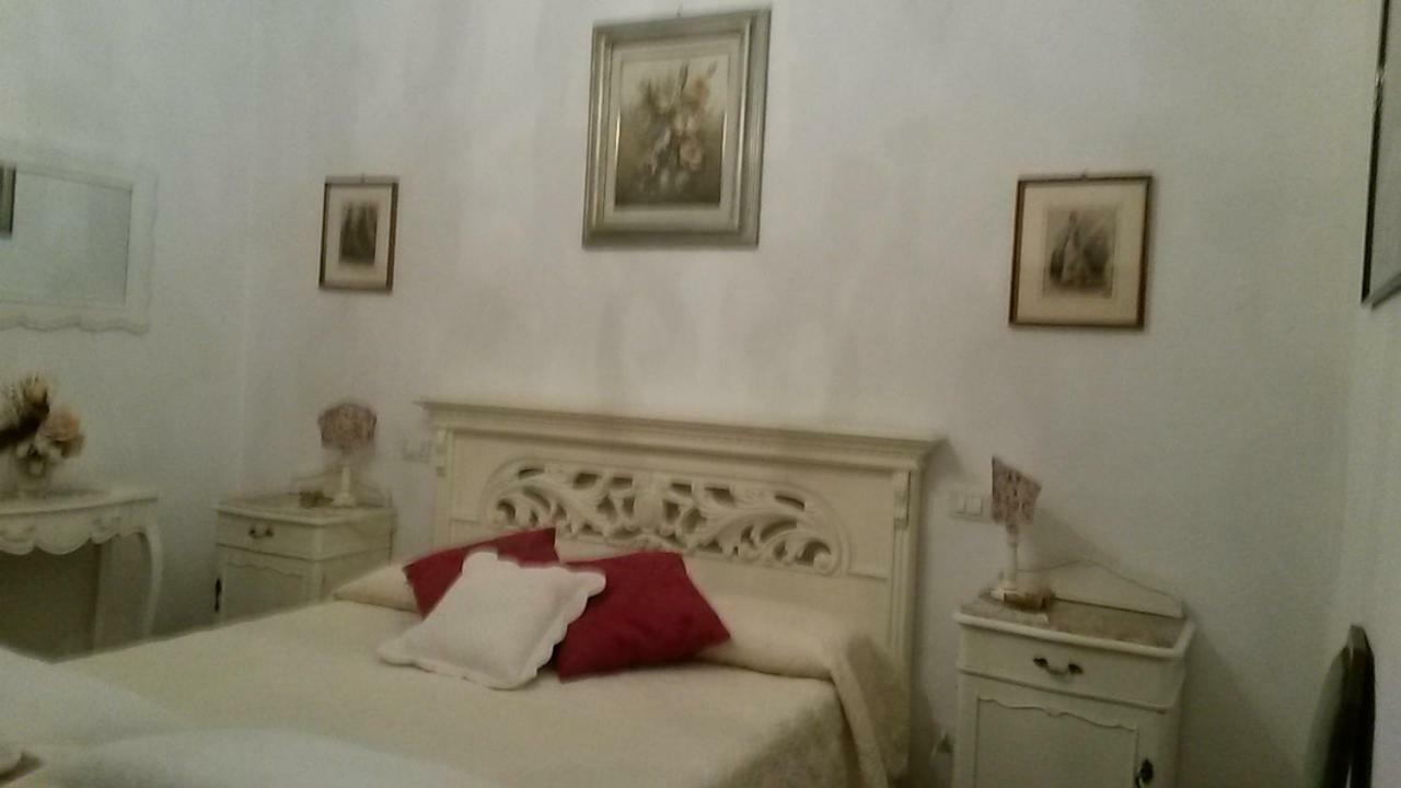 Carla Bed & Breakfast Pisa