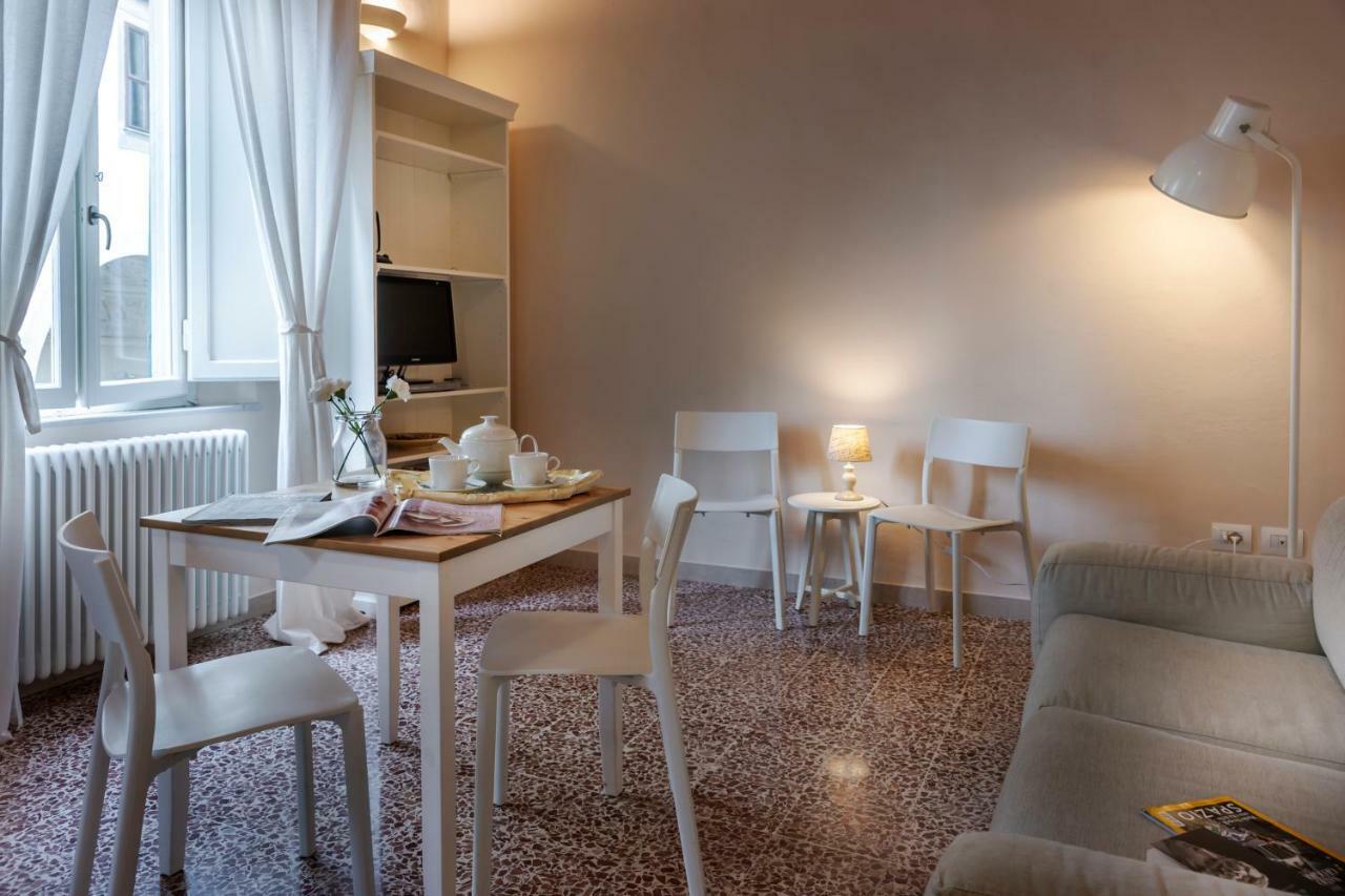 Piazza Dei Cavalieri Apartment *
