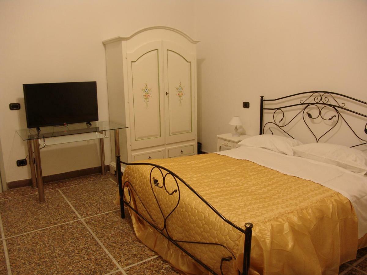 Gare Bed & Breakfast Pisa