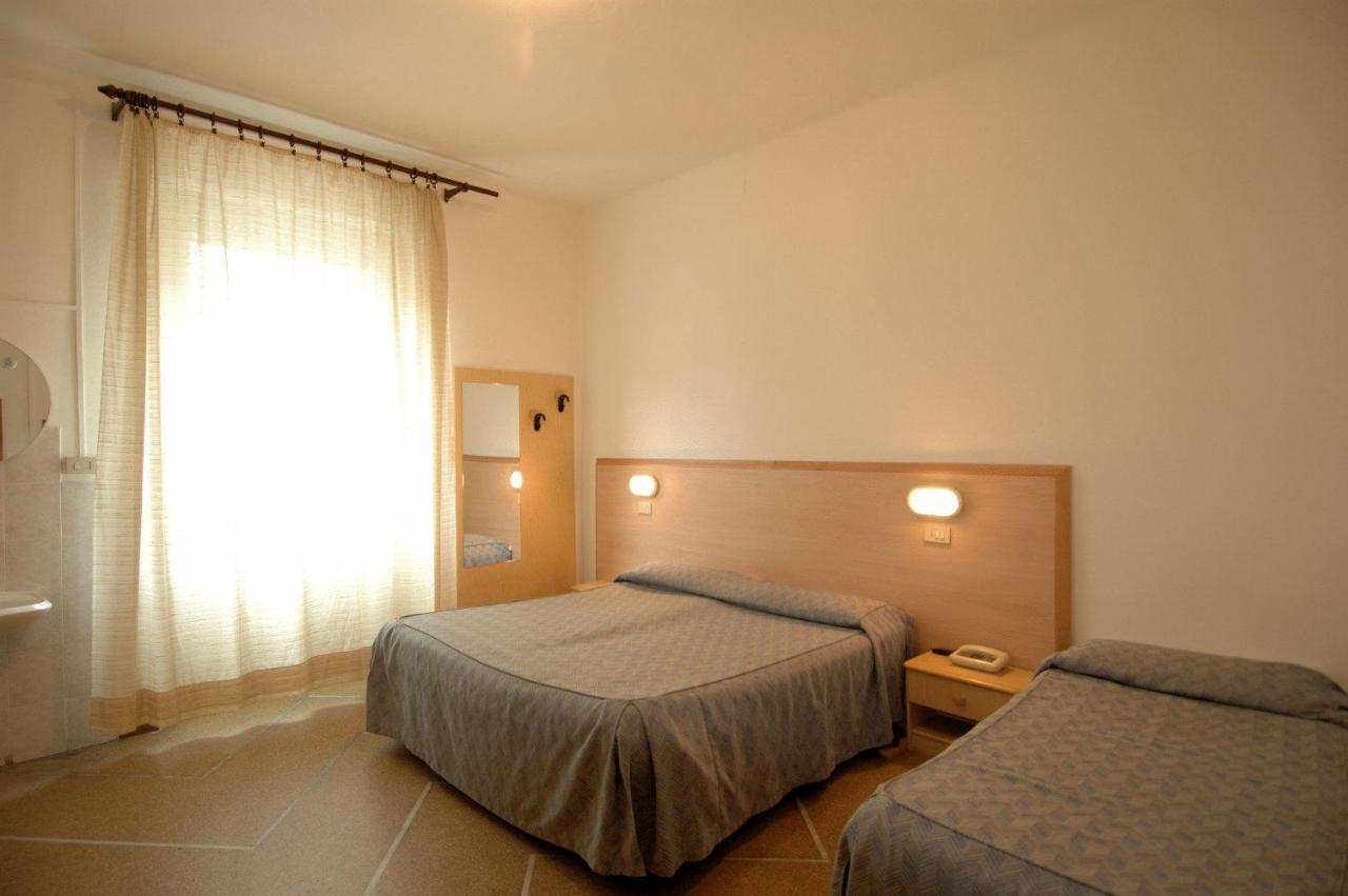 Moderno Hotel 2*