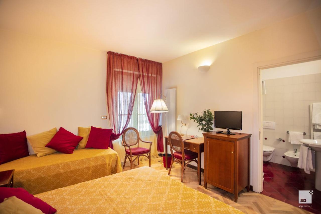 Alessandro Della Spina Hotel 3*