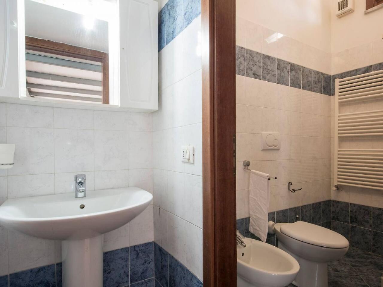 Altido Spacious Apt For 4 In Residential Area With Free Parking *