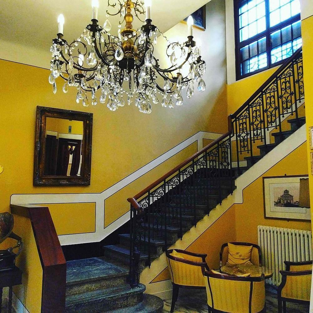 Hotel Tower 3*