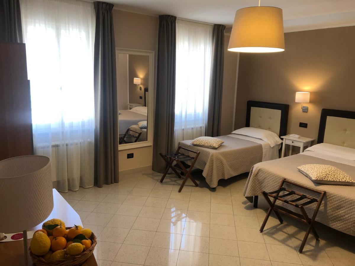 Di Stefano Hotel