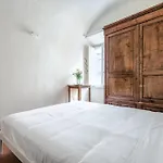 Hostly-Maison Le Vettovaglie-Historical Center