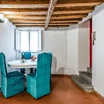 Hoslty-Suite L\'Arancio-Enjoy The Historical Center