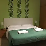 Pisa Lodge B&B Hostel