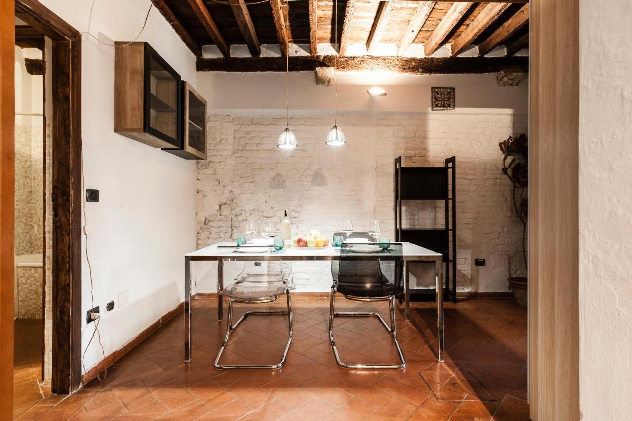 Hostly - Garden House Near The Tower - Historical House With Private Garden Apartment *
