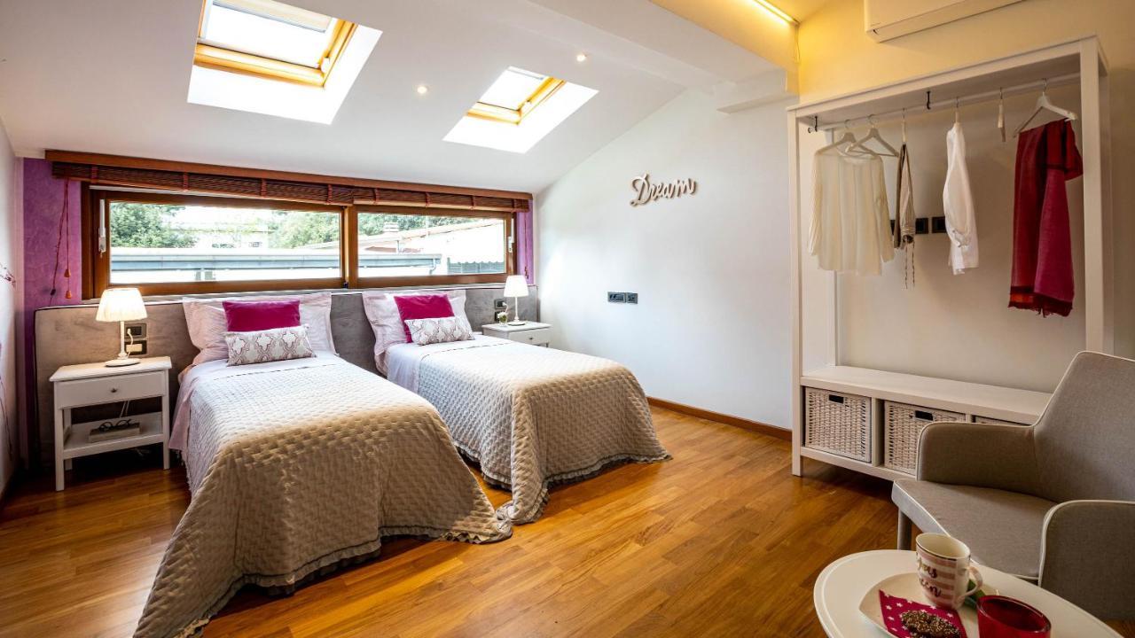 Amace 8, Emma Villas Villa
