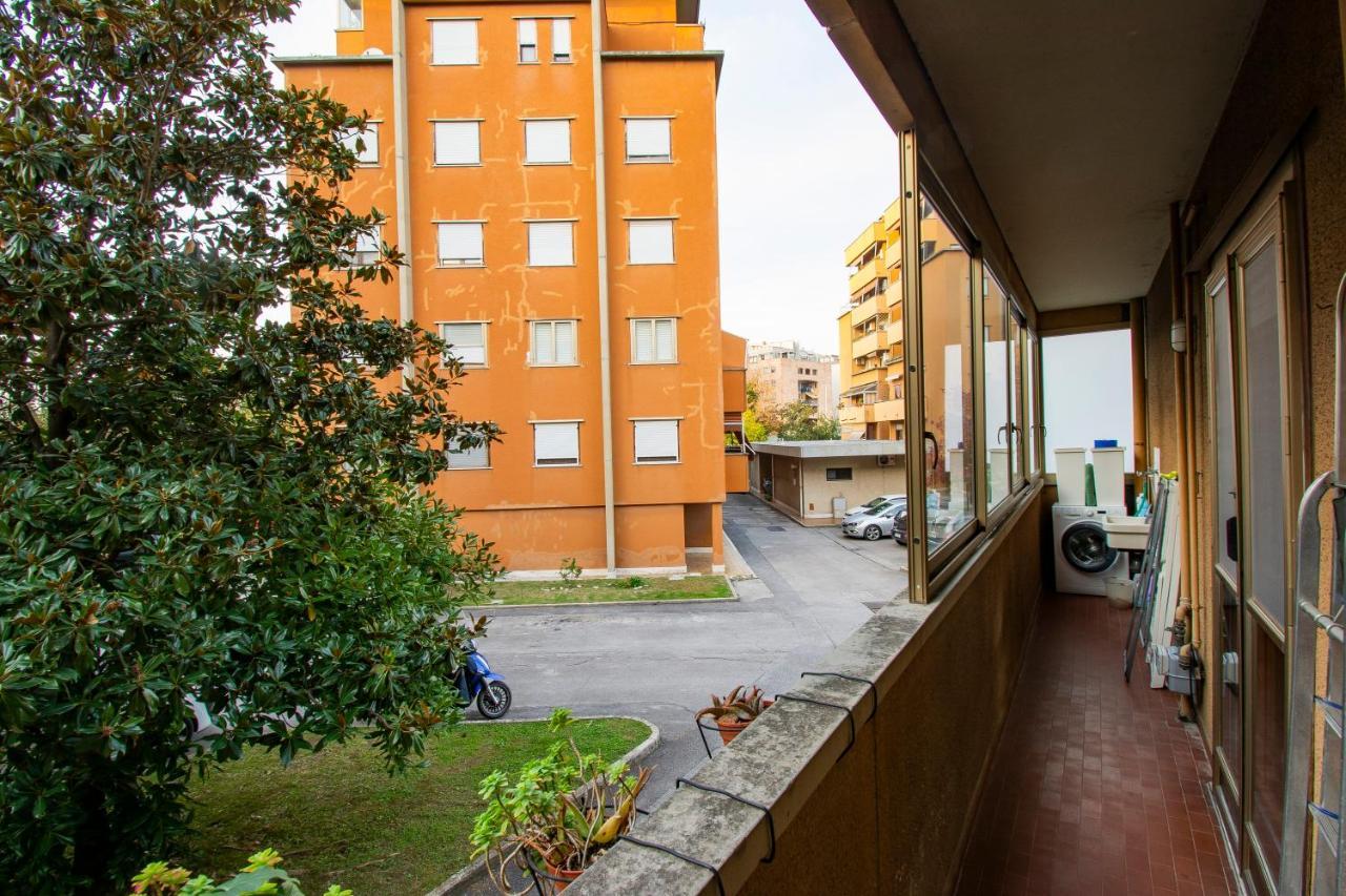 Altido Lovely Flat For 4 With Balcony And Free Parking *