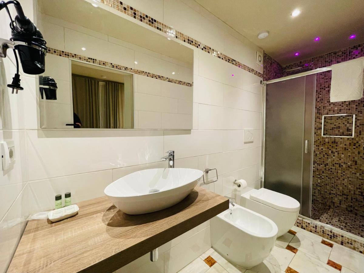 Martina Classic & Luxury Acomodação com café da manhã  3*