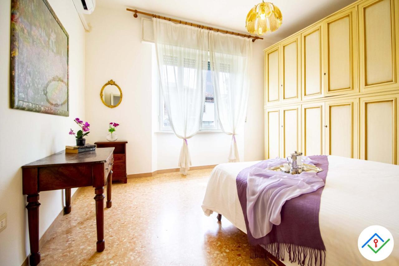 Sunny Corner Apartment Pisa
