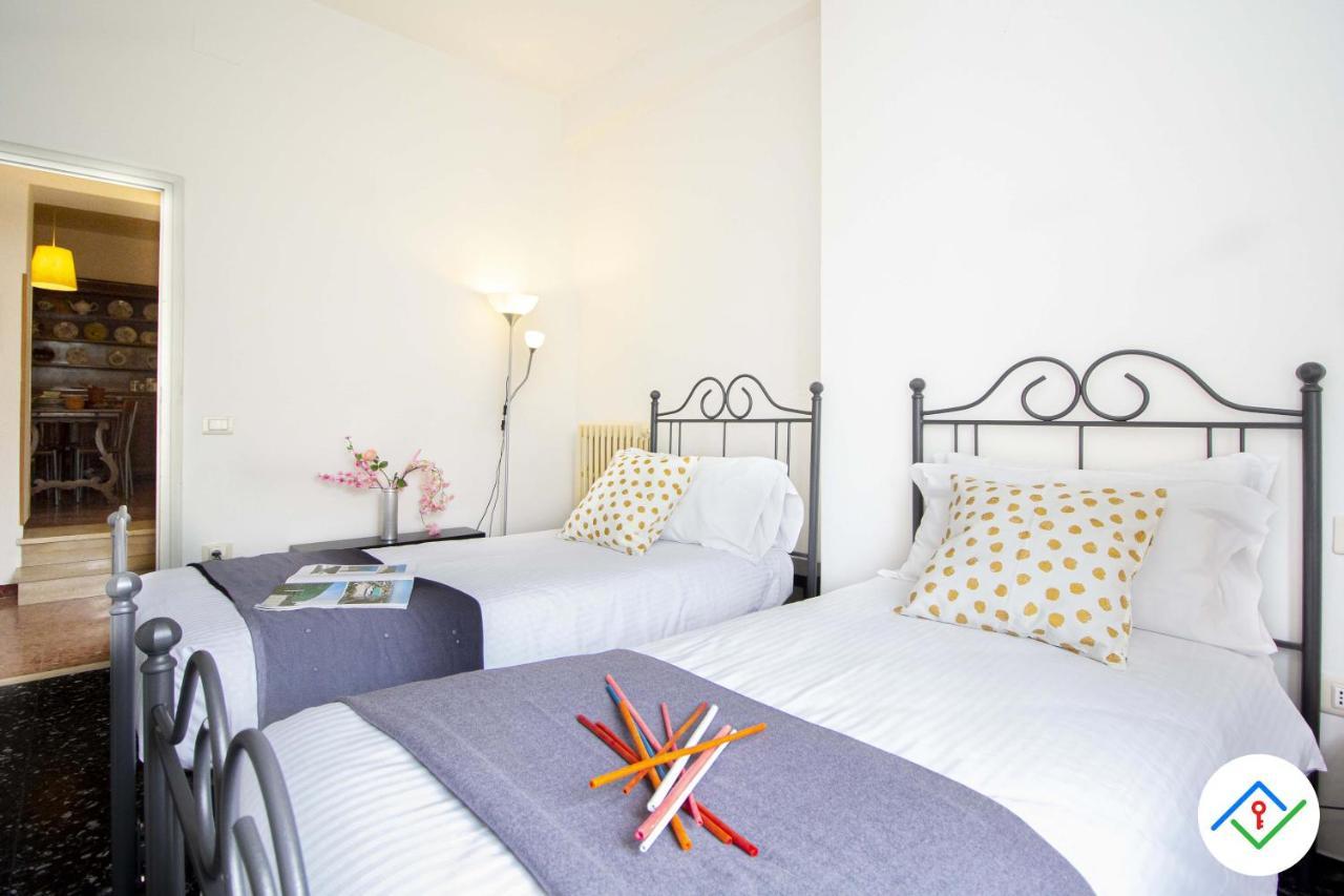 Sunny Corner Apartment Pisa