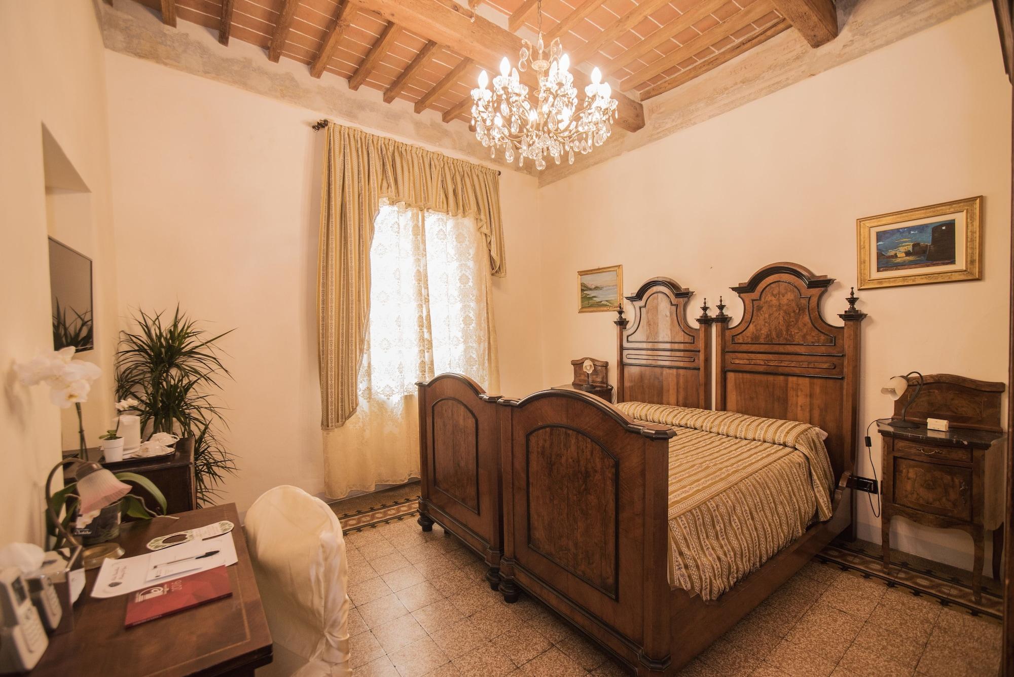 Centro Storico Bed & Breakfast 2*