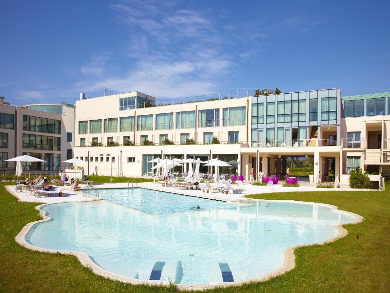 Tower Plaza Hotel