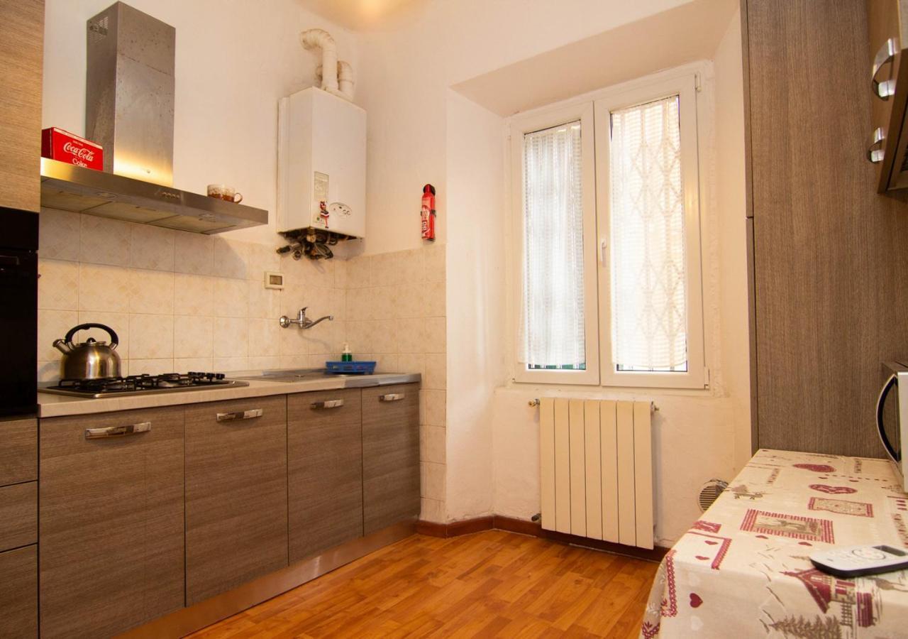 Studio Apartment *