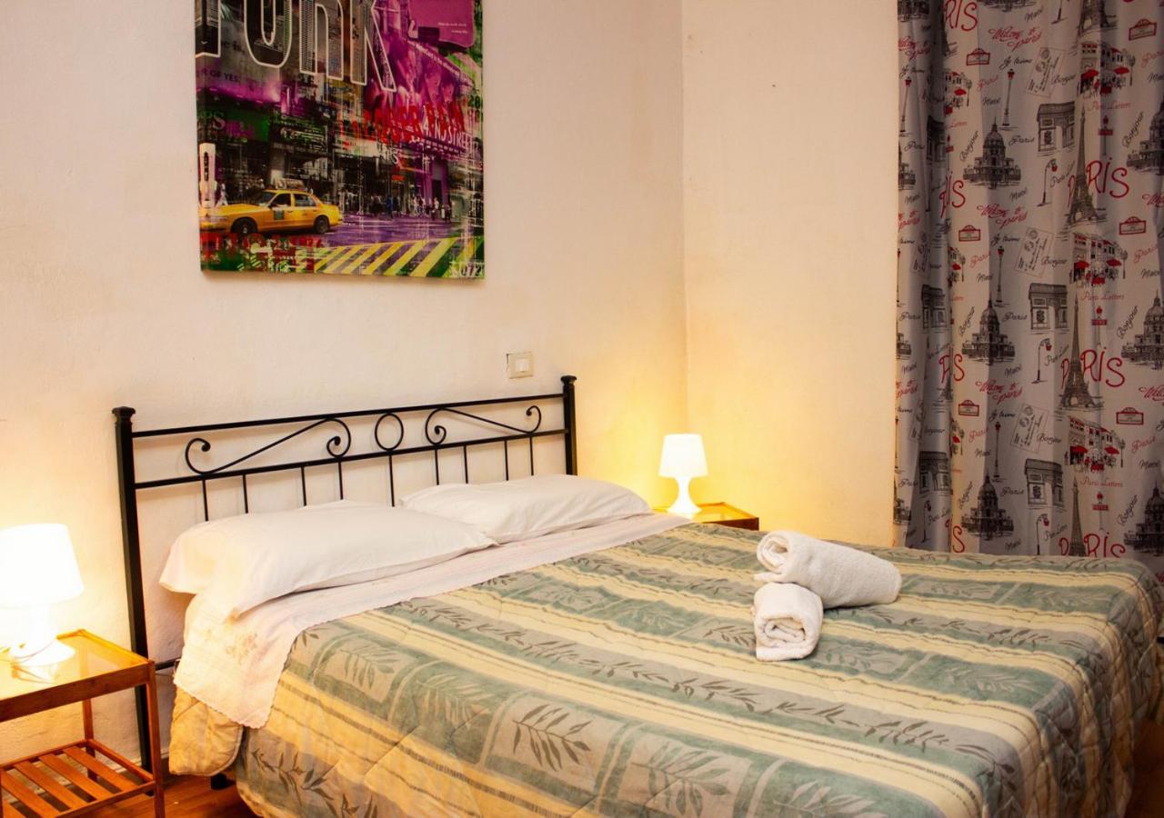 Studio Apartment *