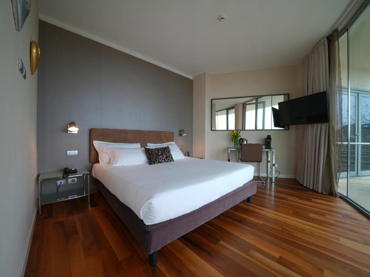 Tower Plaza Hotel