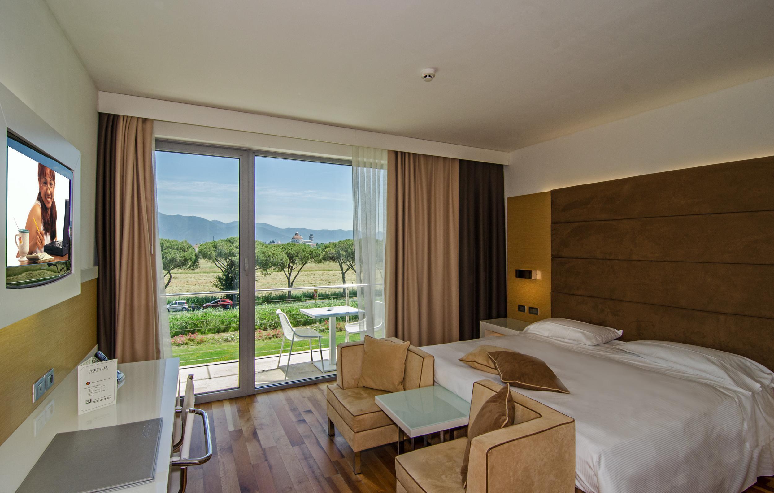 Tower Plaza Hotel 5*