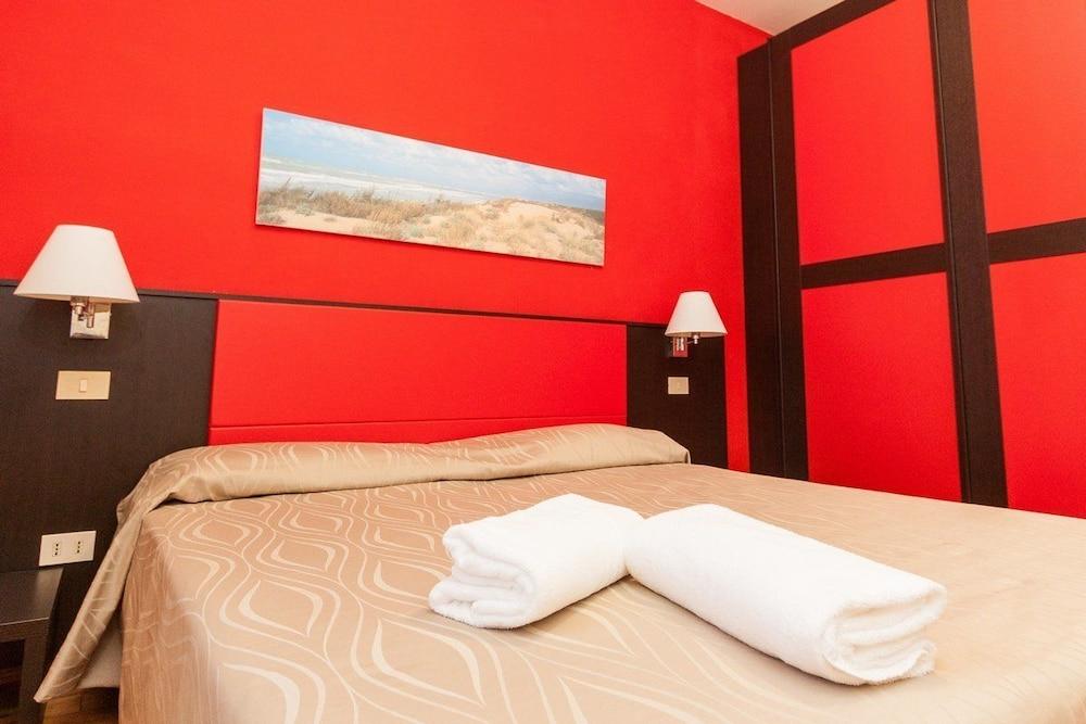 Hotel Casale La Sterpaia 3*