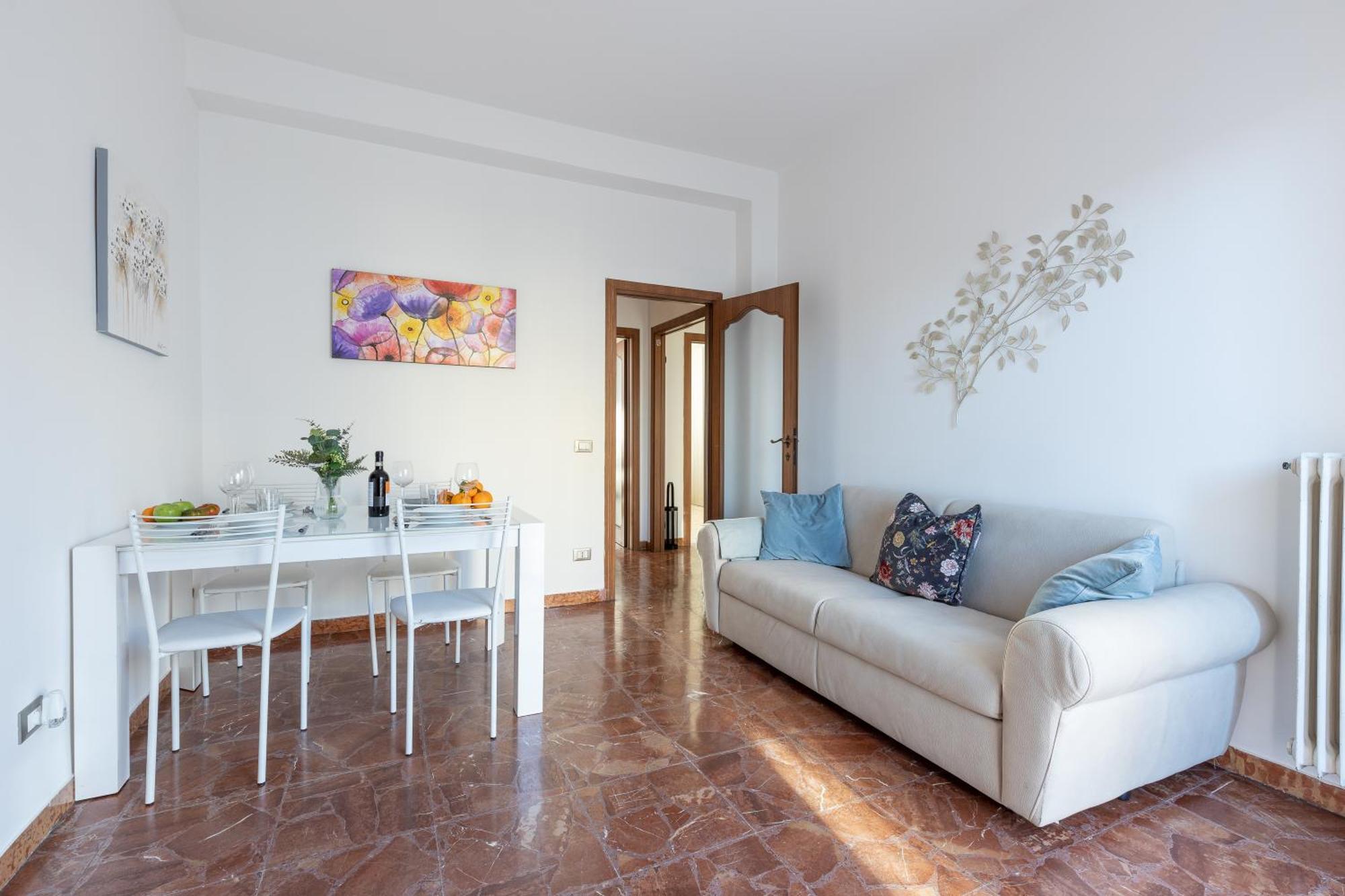 Apartment Quiet And Bright Flats With Balcony