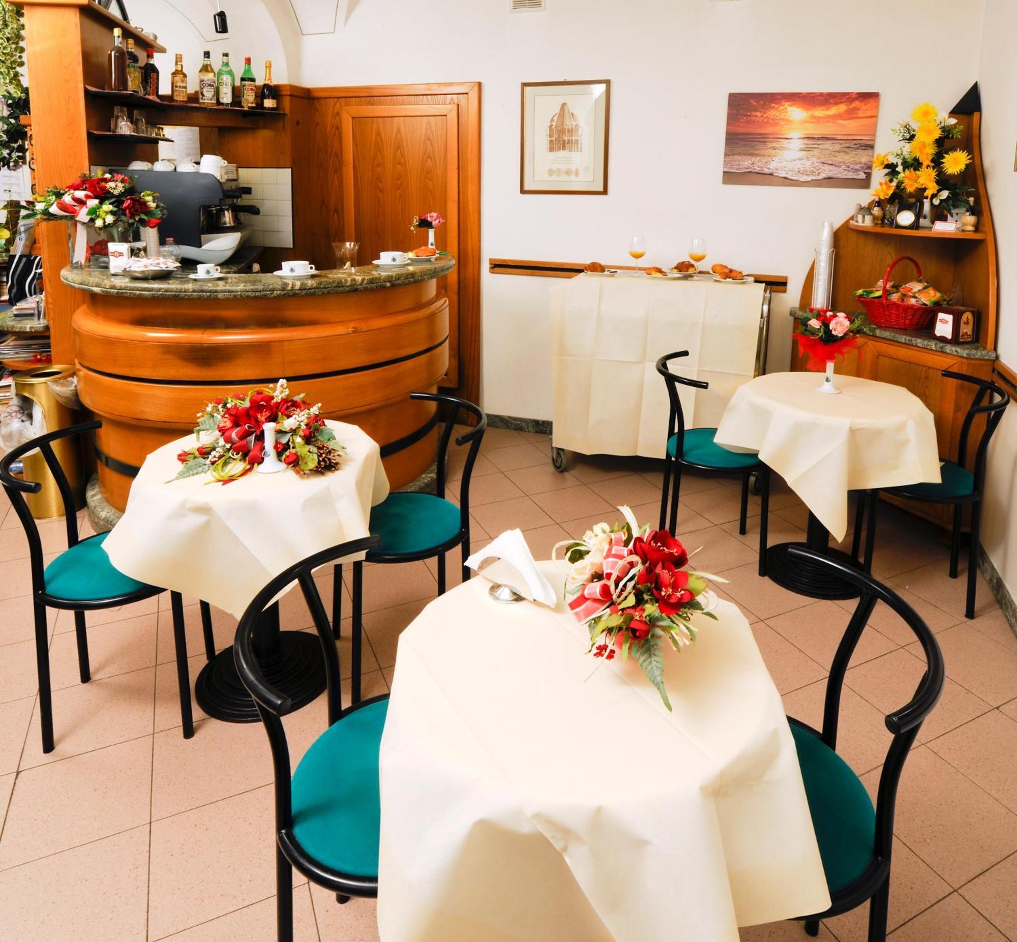 Hotel Amalfitana 2*