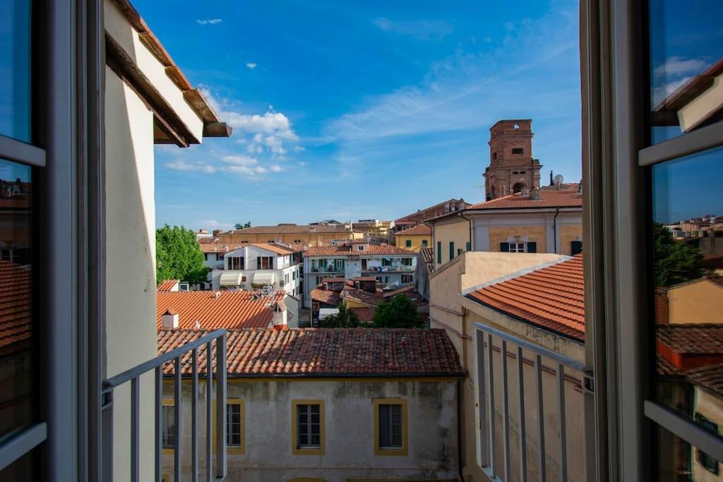 Pampurio On The Roofs