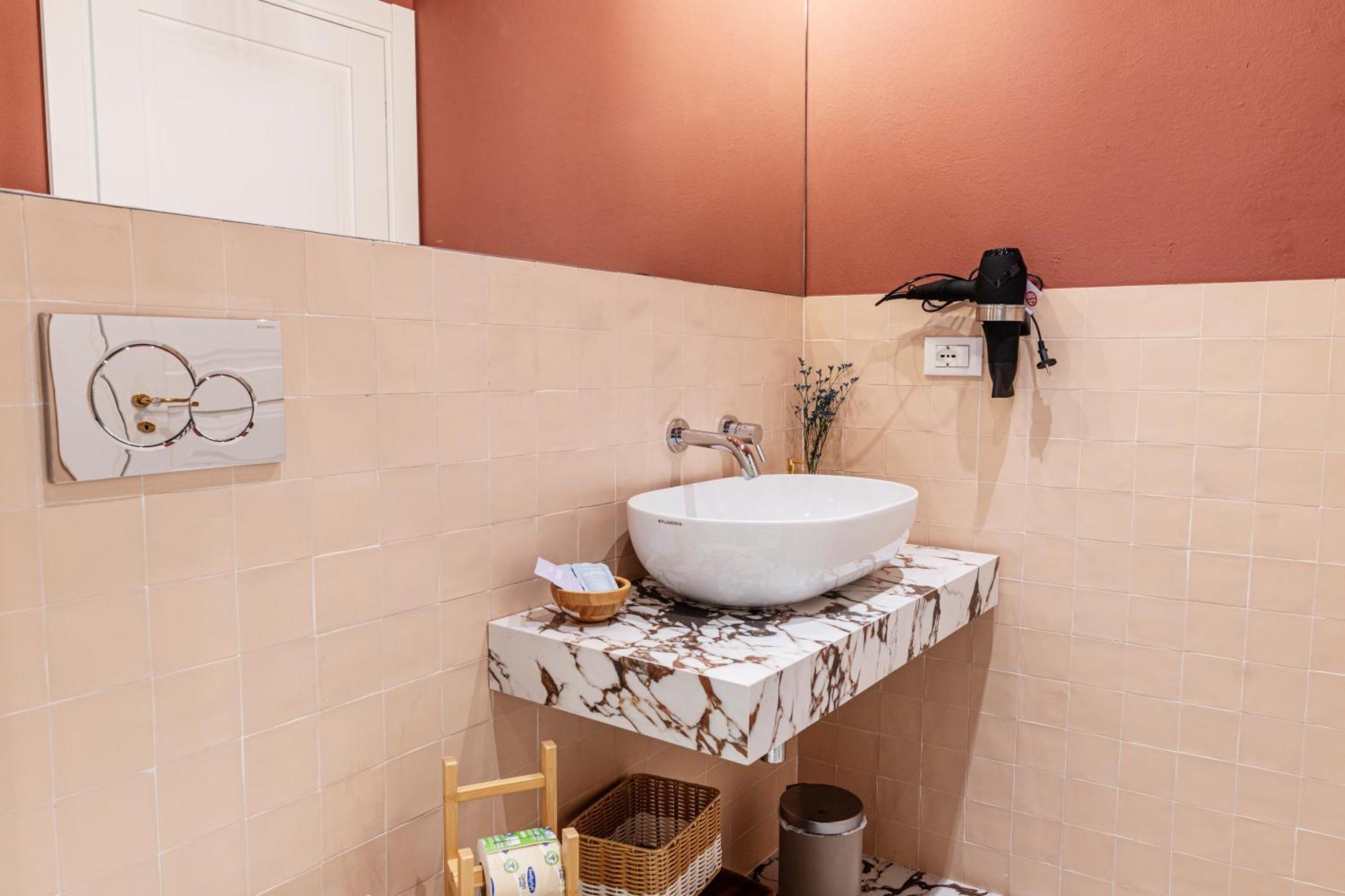 La Lu Cozy 2 Bed & Breakfast