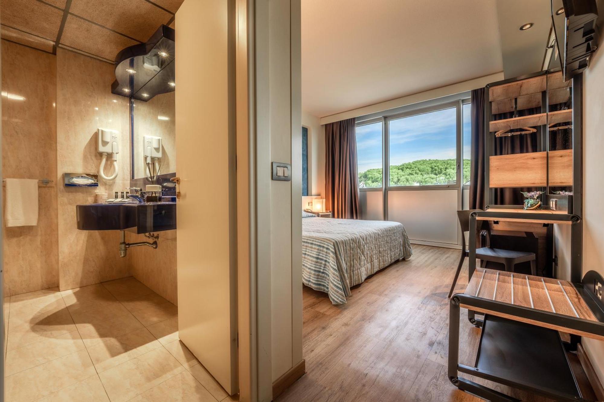 Galilei Hotel 4*