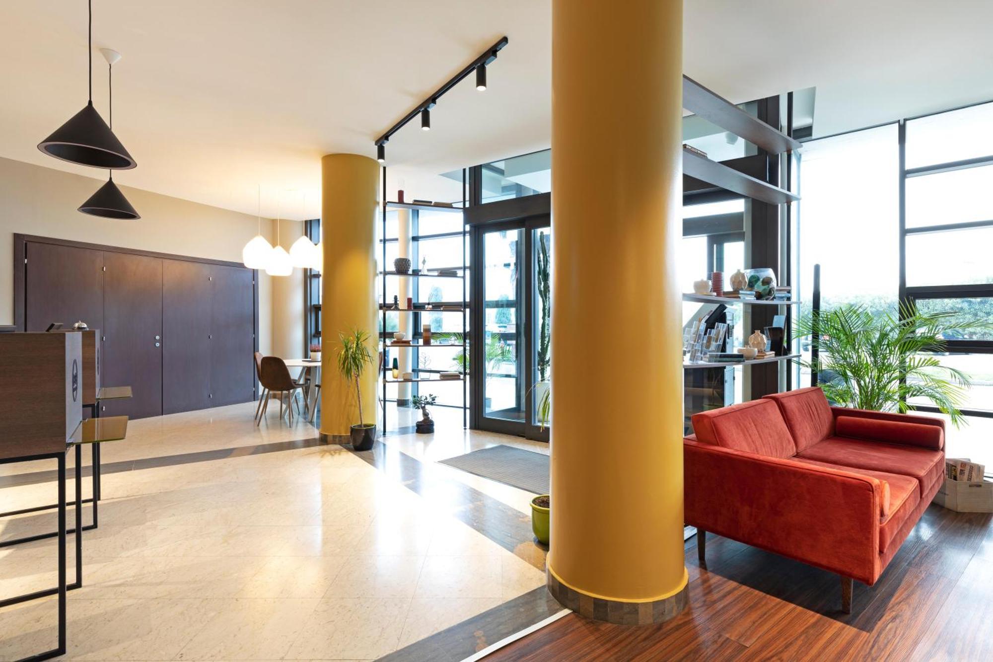 Hotel Airport