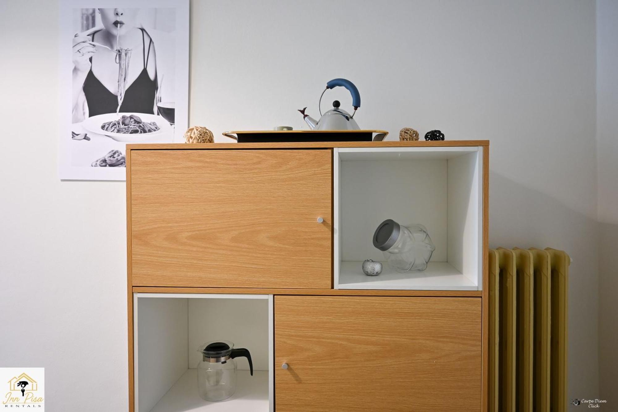 2 - Sunny Corner Flat Apartment