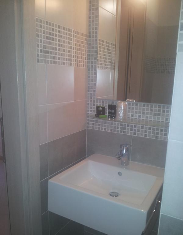 B&B Bianchi 64 Bed & Breakfast