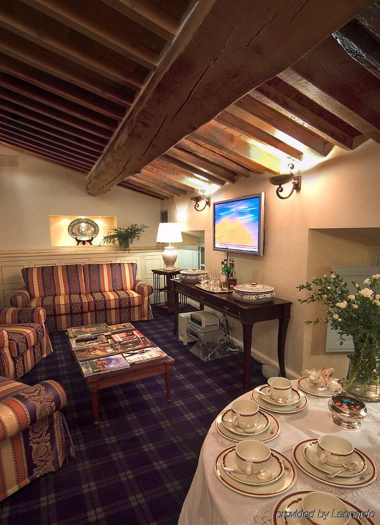 Hotel Relais Dell'orologio 4*